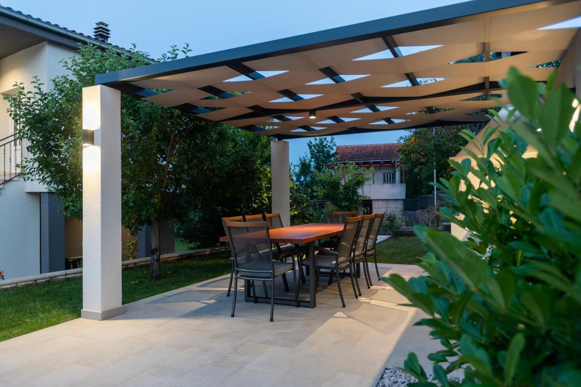 Villa Latica Dicmo Ngoại thất bức ảnh