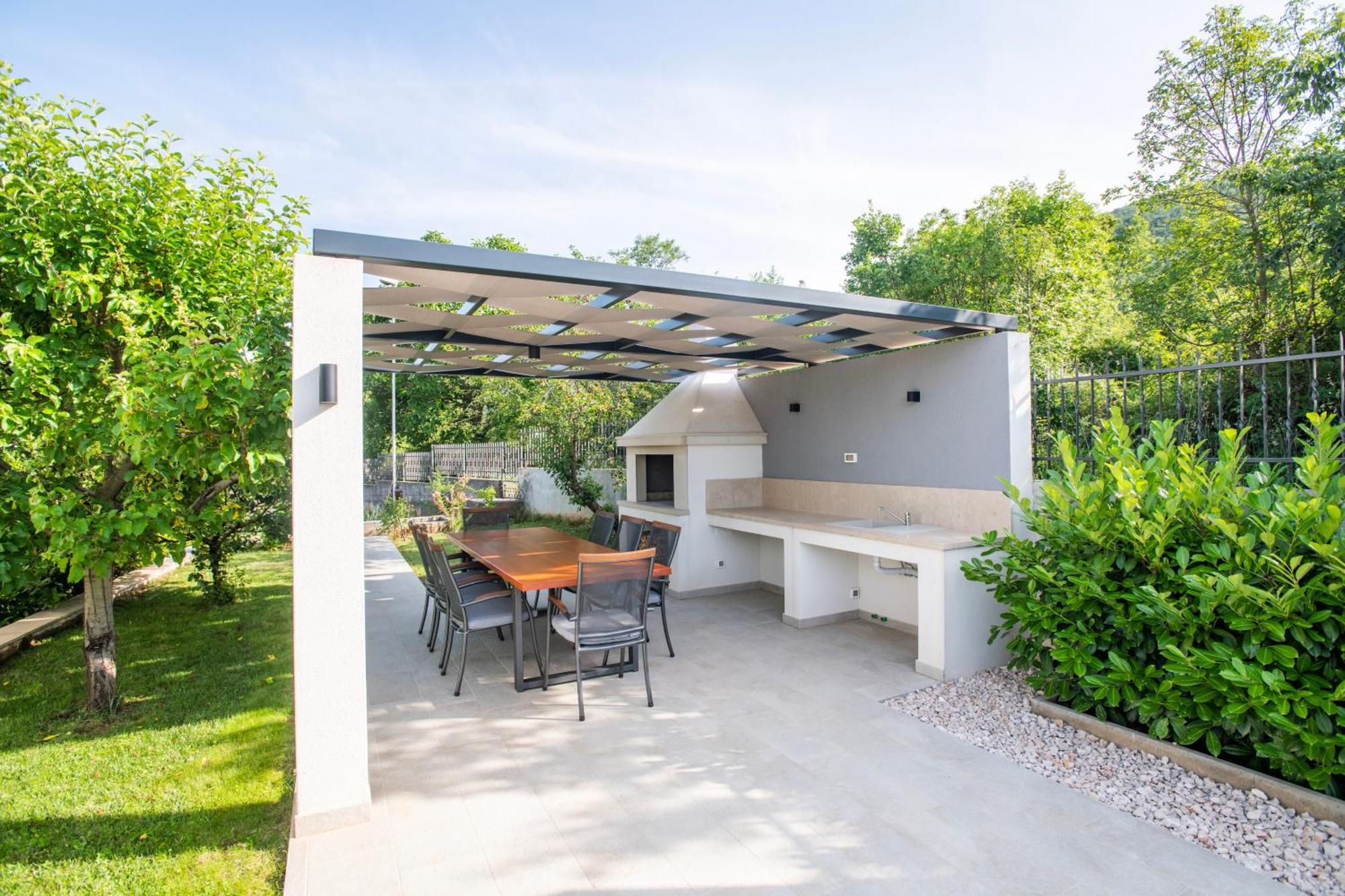 Villa Latica Dicmo Ngoại thất bức ảnh